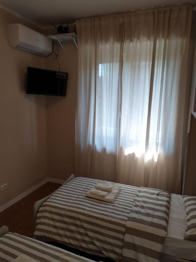 Beach House, 300 M Dal Mare, มารีนา ดิ มาซซา ภายนอก รูปภาพ